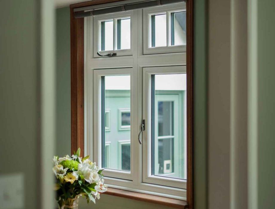 Resicence 9 window	