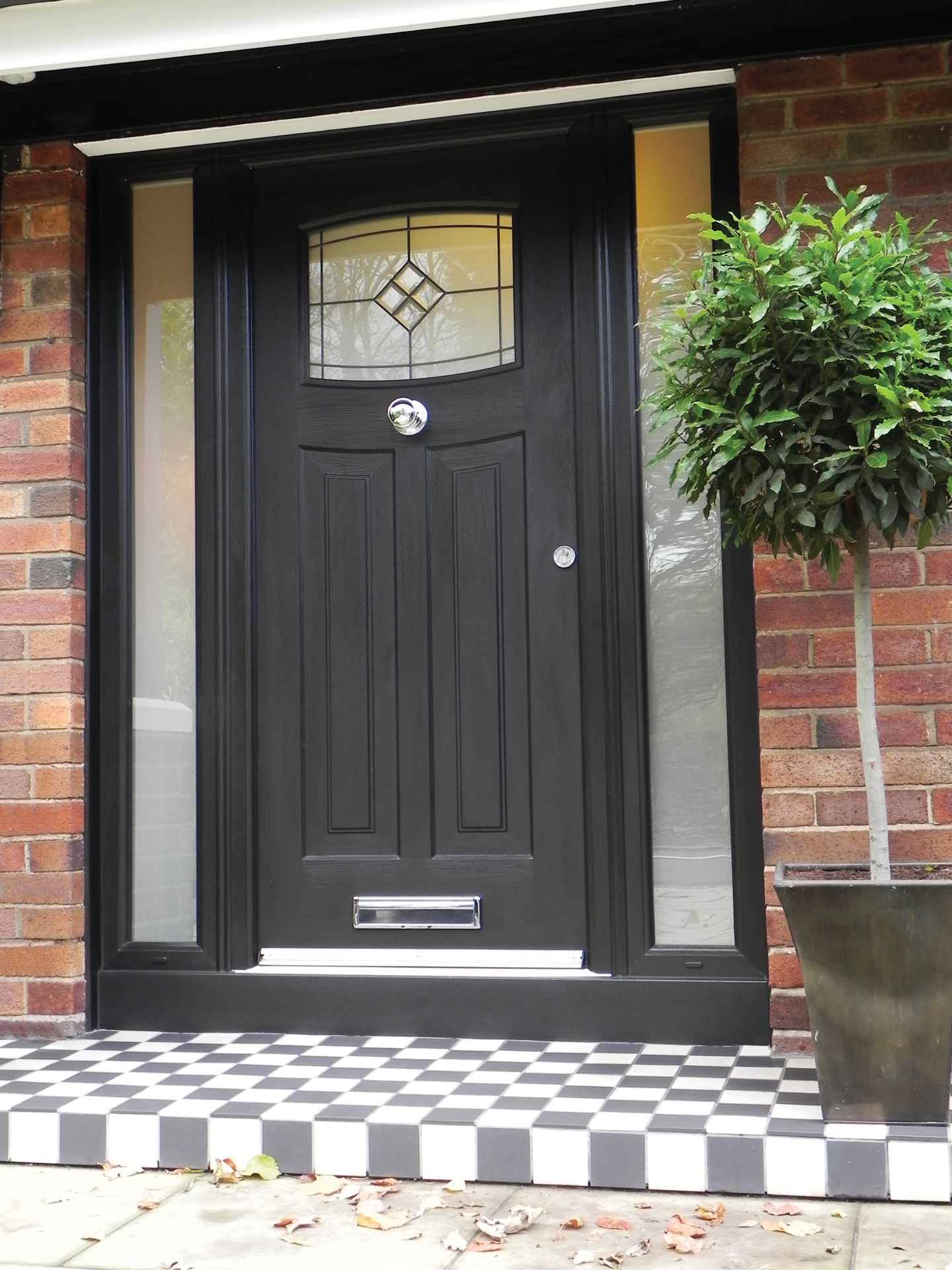 Rockdoor Newark Bright Star in Black